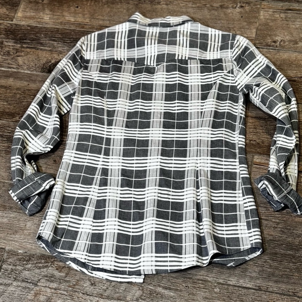 NEW Top​​​ - Picture 6 of 6